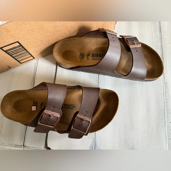 Birkenstock Arizona Soft Footbed Oiled Leather in Color Habana - Picture 3 of 7